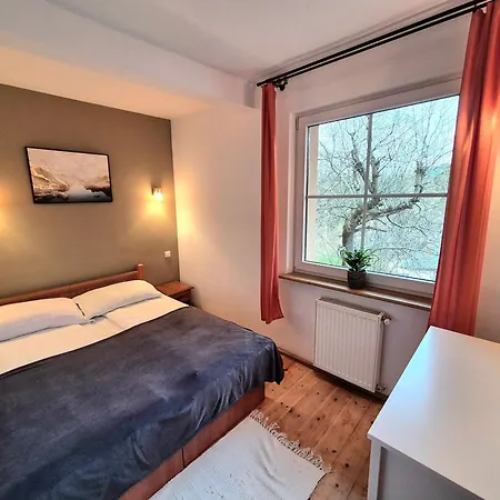 Roża Wiatrów 3*